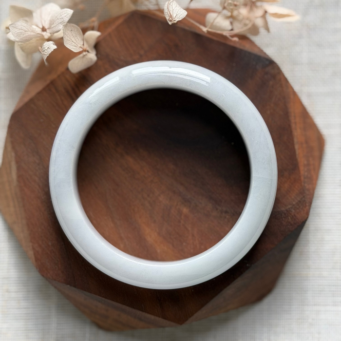 White Jadeite Bangle