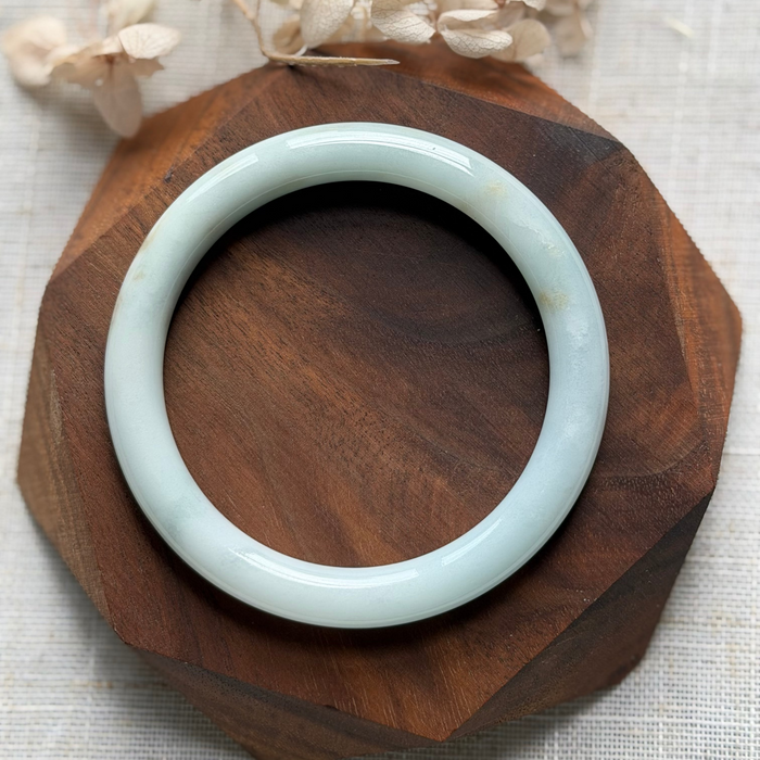 Green Jadeite Bangle