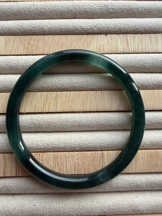 Guatemala Jadeite Bangle