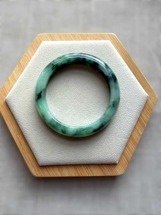 Spicy Green Jadeite Bangle