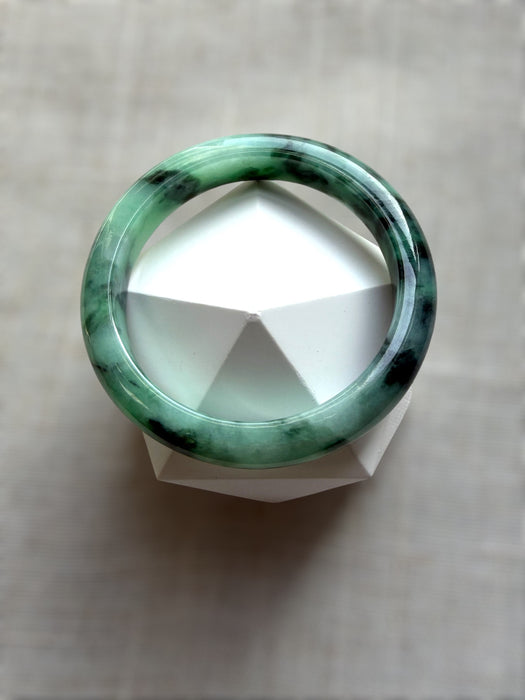 Spicy Green Jadeite Bangle