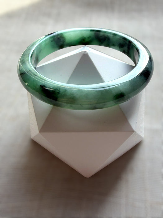 Spicy Green Jadeite Bangle