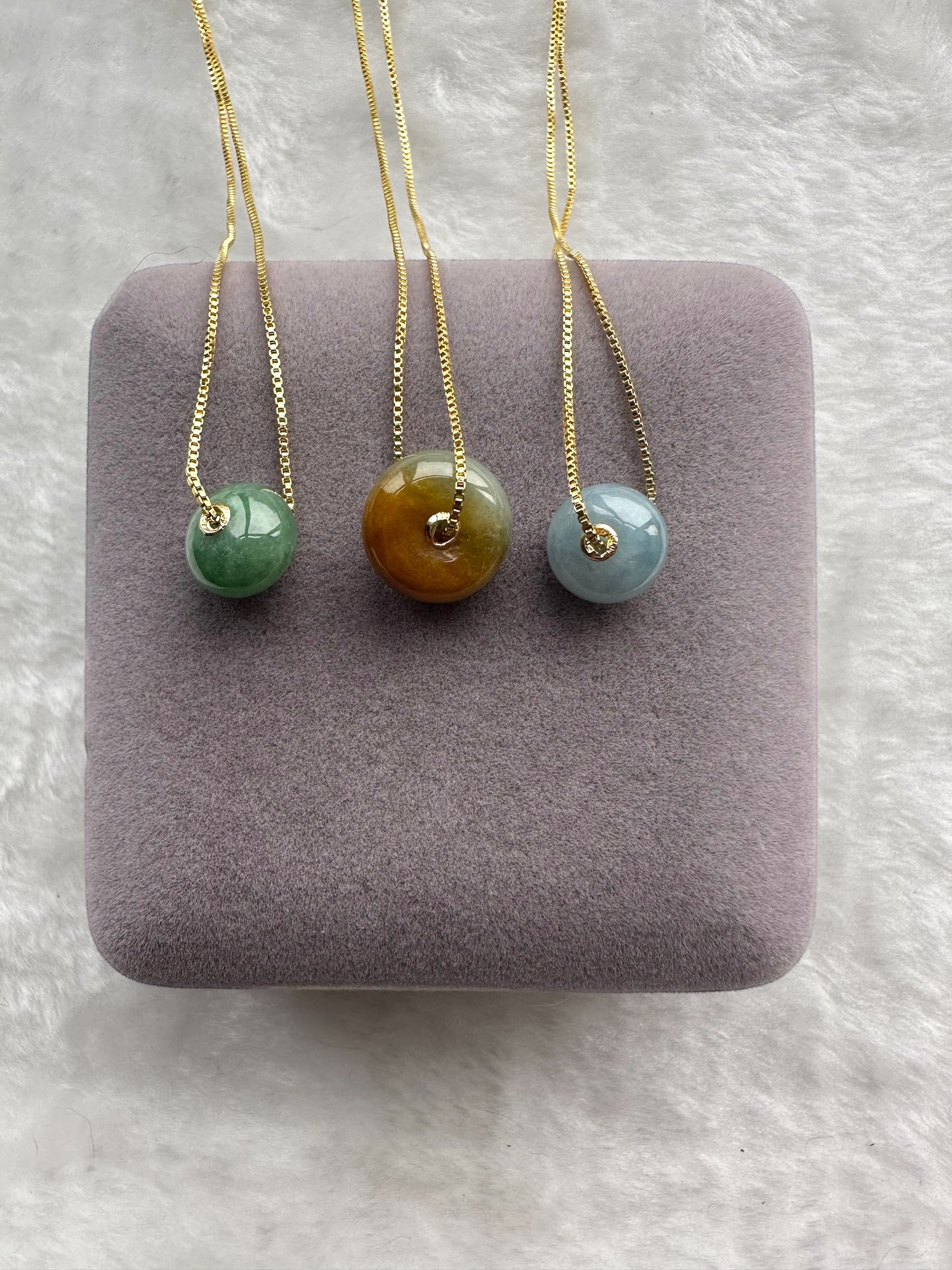 Jadeite Donuts - 18k Gold [Inner Clasp]