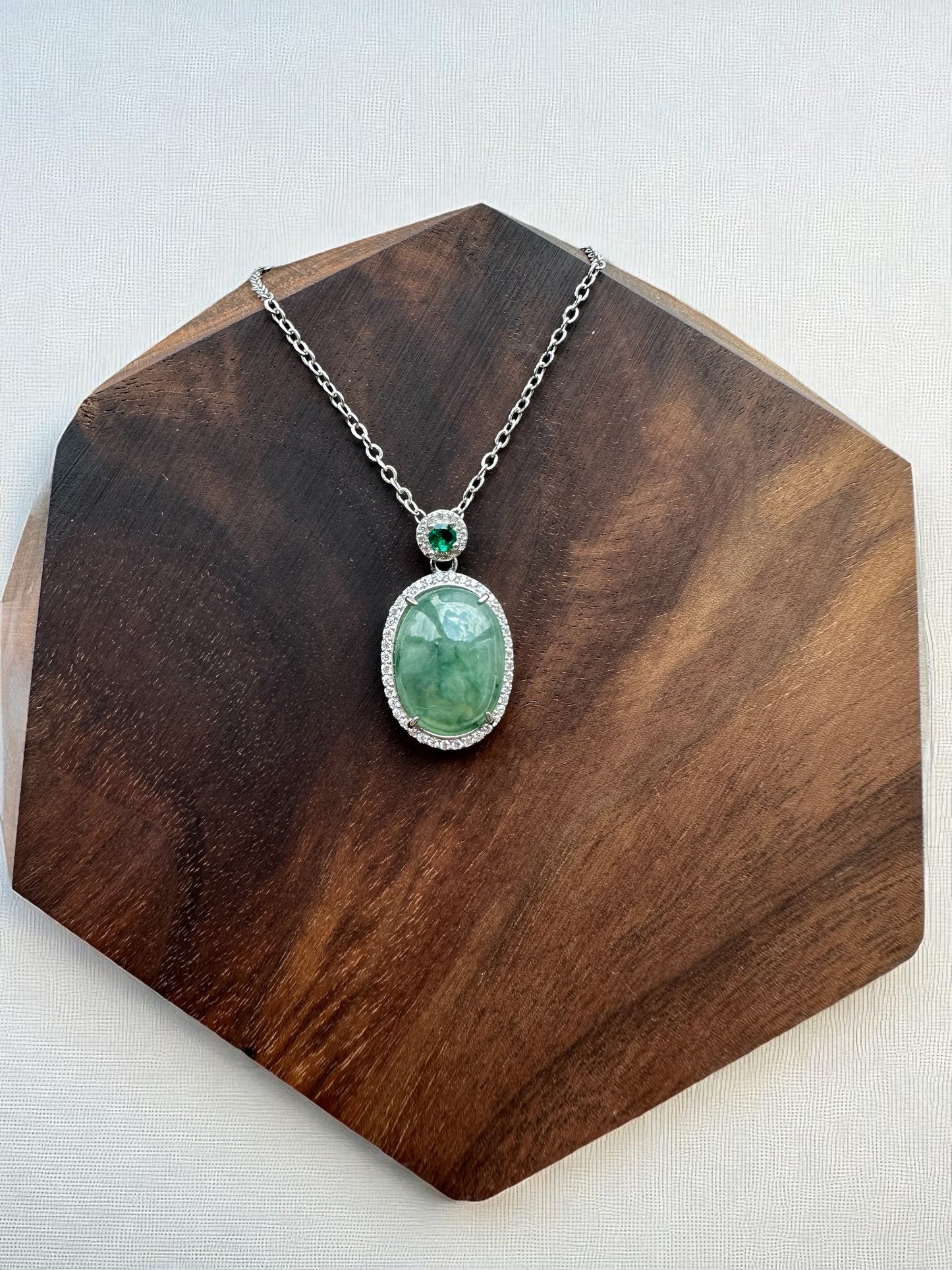 Oval Green Jadeite Necklace