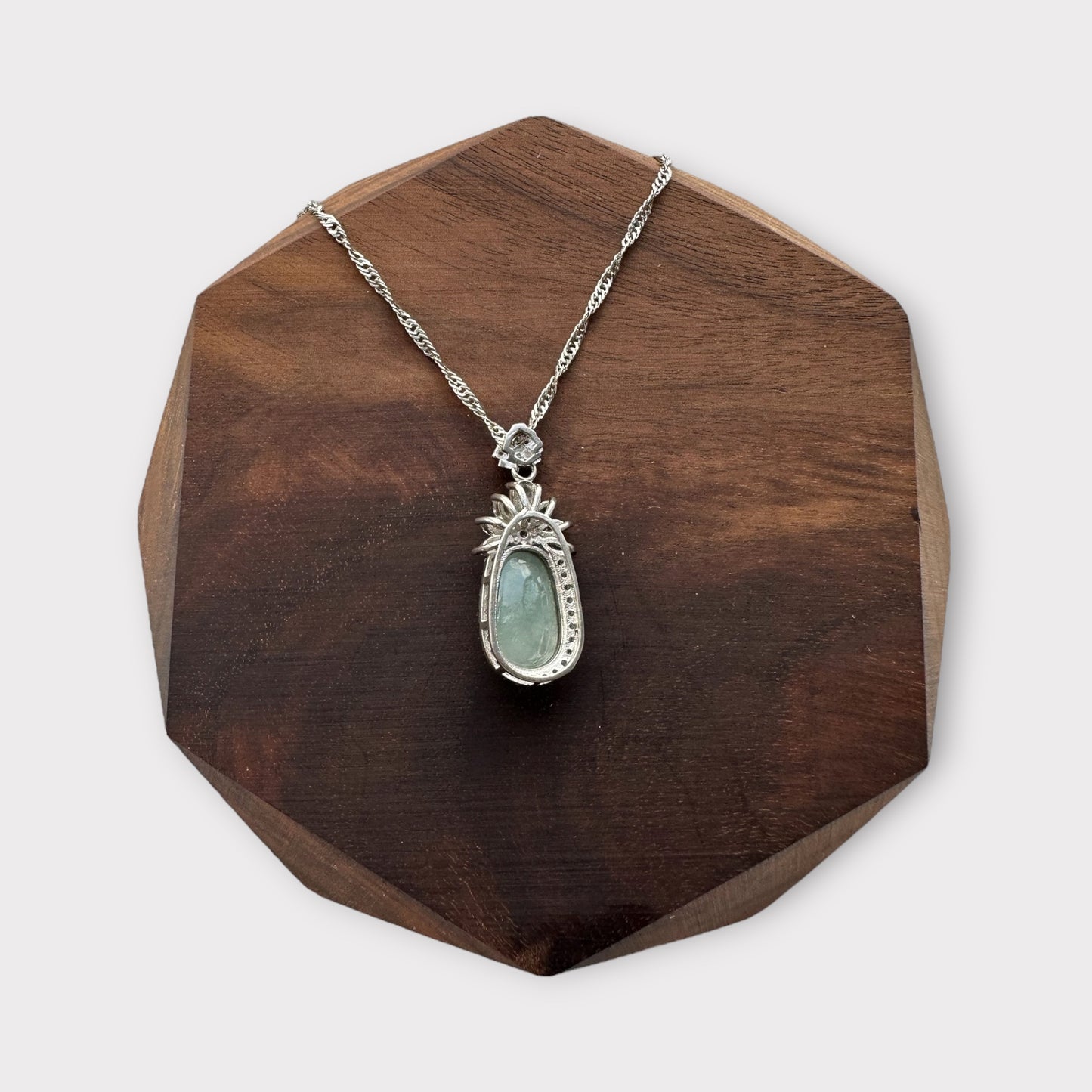 Green Oval Jadeite Necklace
