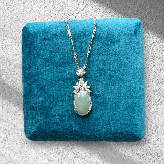 Green Oval Jadeite Necklace