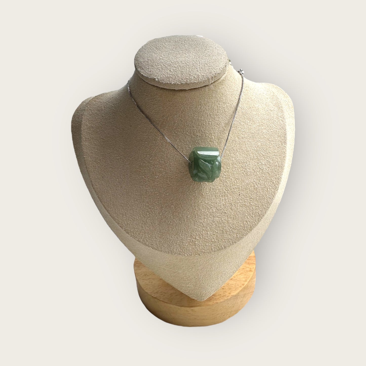 Green Rat Barrel Jadeite Necklace