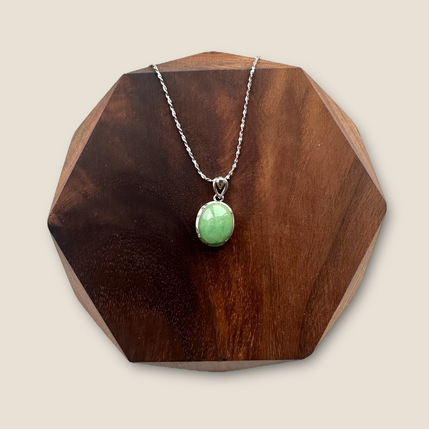 Green Oval Jadeite Necklace