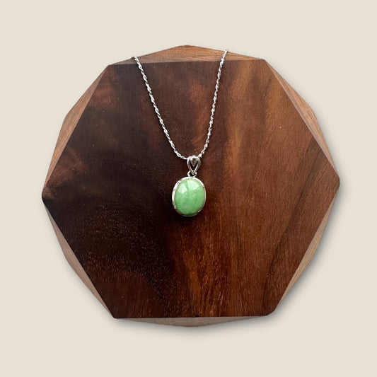 Green Oval Jadeite Necklace