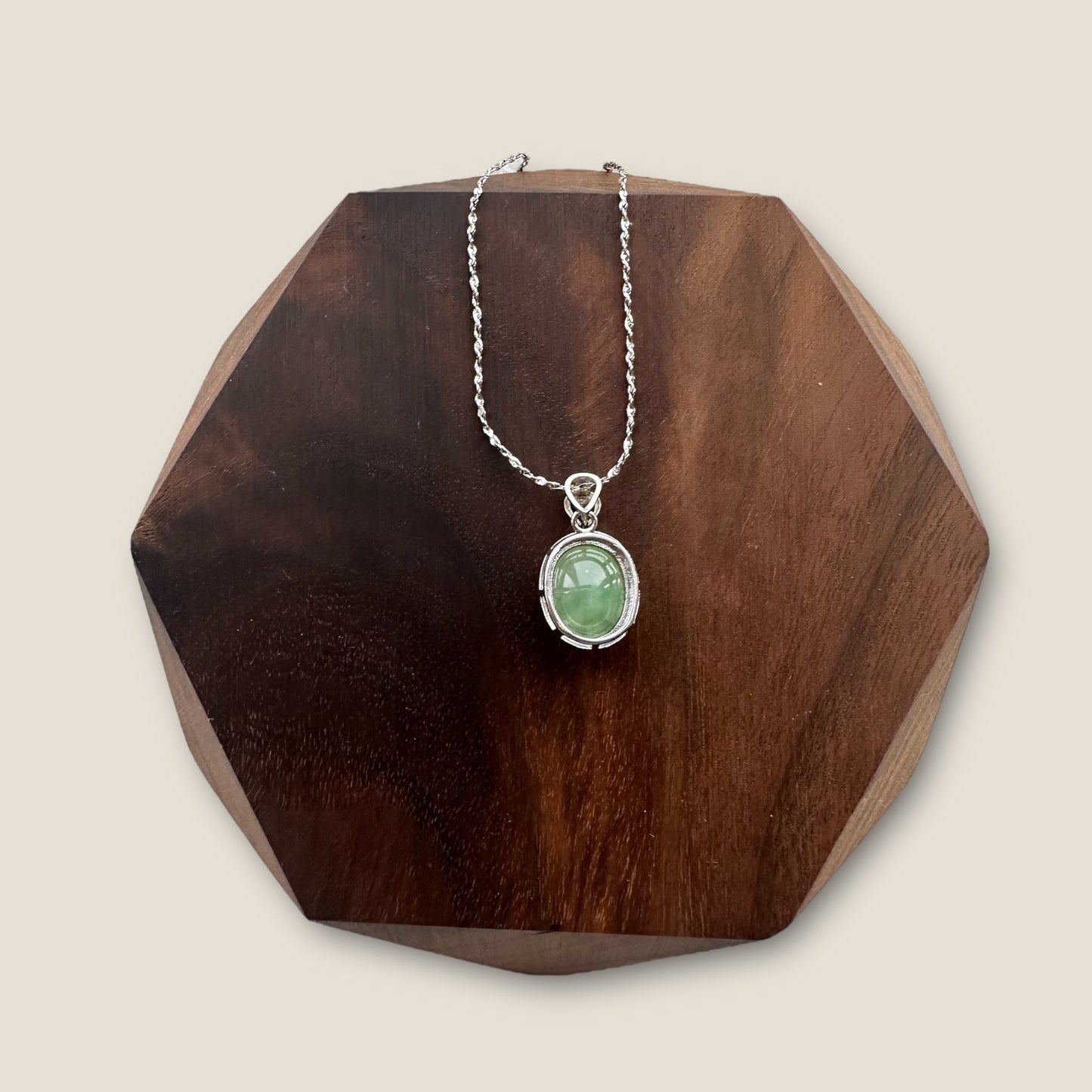 Green Oval Jadeite Necklace
