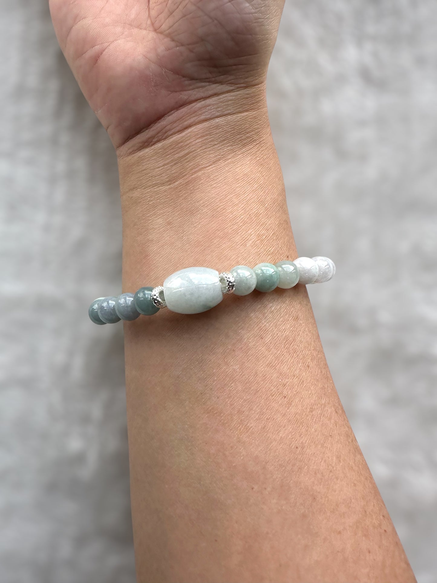 Flower Barrel Jadeite Bracelet