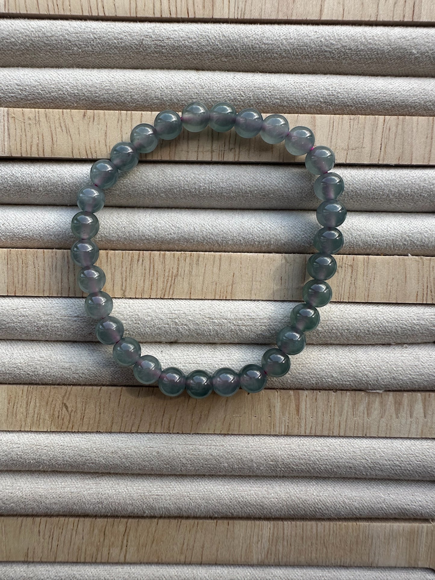 Guatemala Purple Jadeite Bead Bracelet