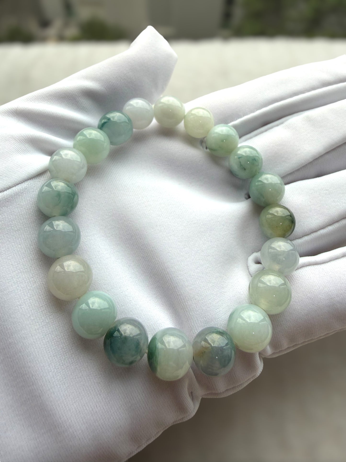 White Blue Floating Flowers Jadeite Bead Bracelet