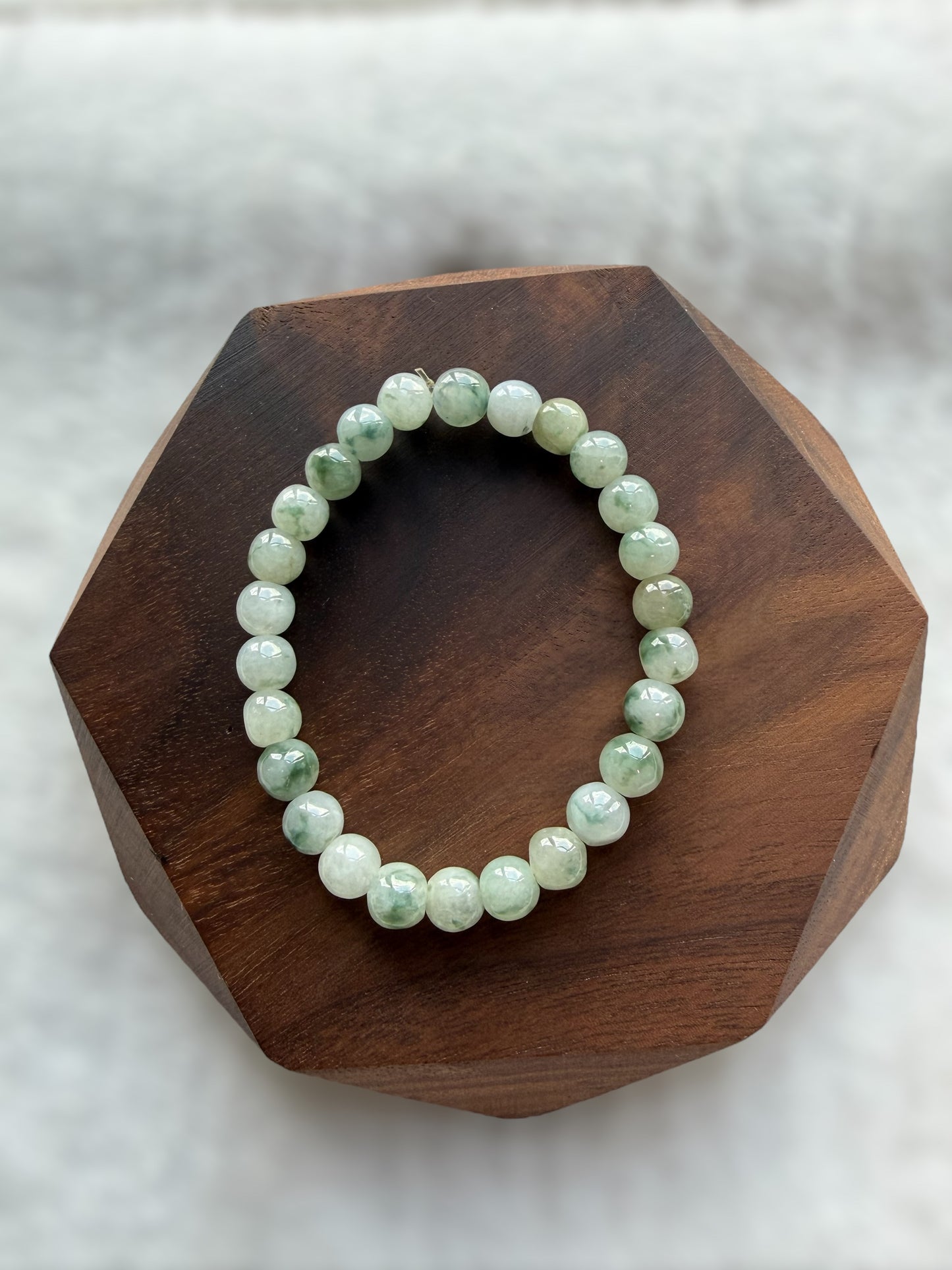 White Green Floating Flowers Jadeite Bead Bracelet