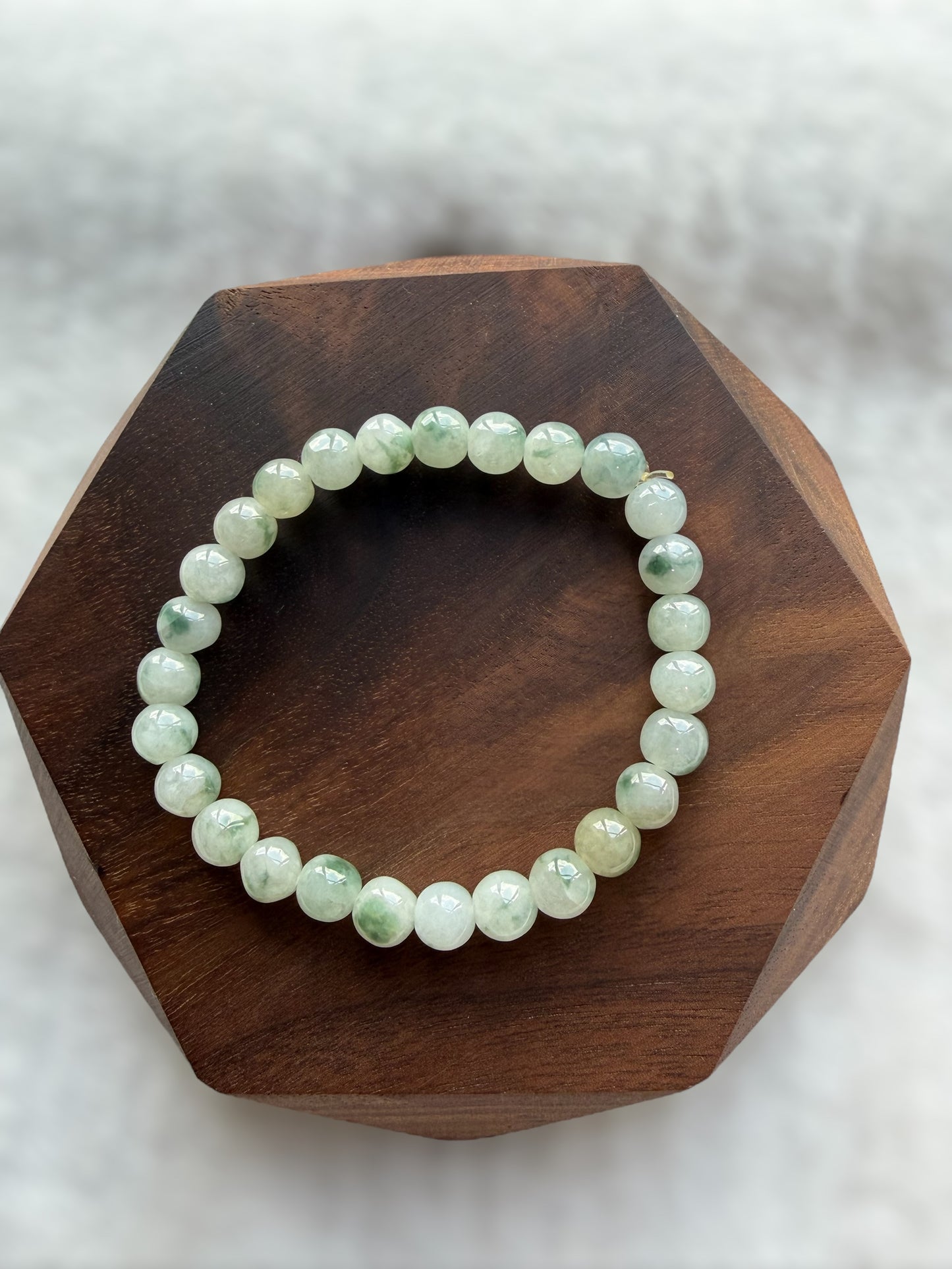 White Green Floating Flowers Jadeite Bead Bracelet