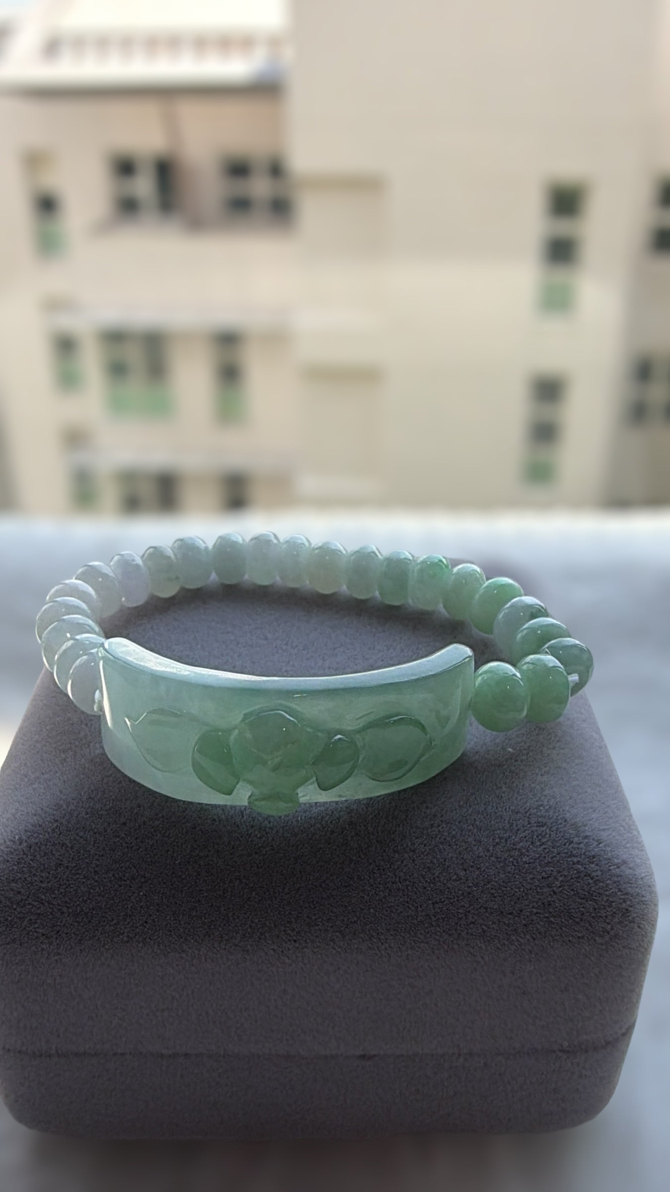 Green White Lotus Jadeite Shoupai Bead Bracelet