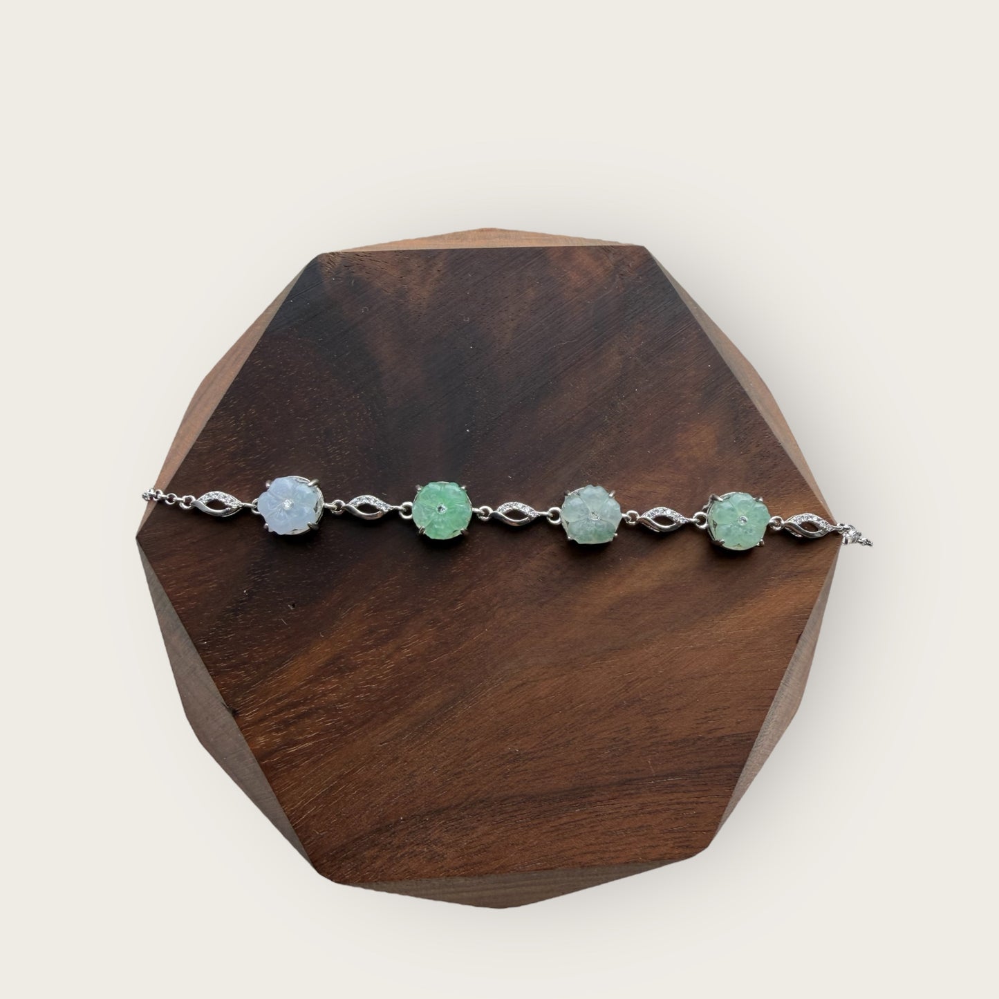 Flower Jadeite Bracelet