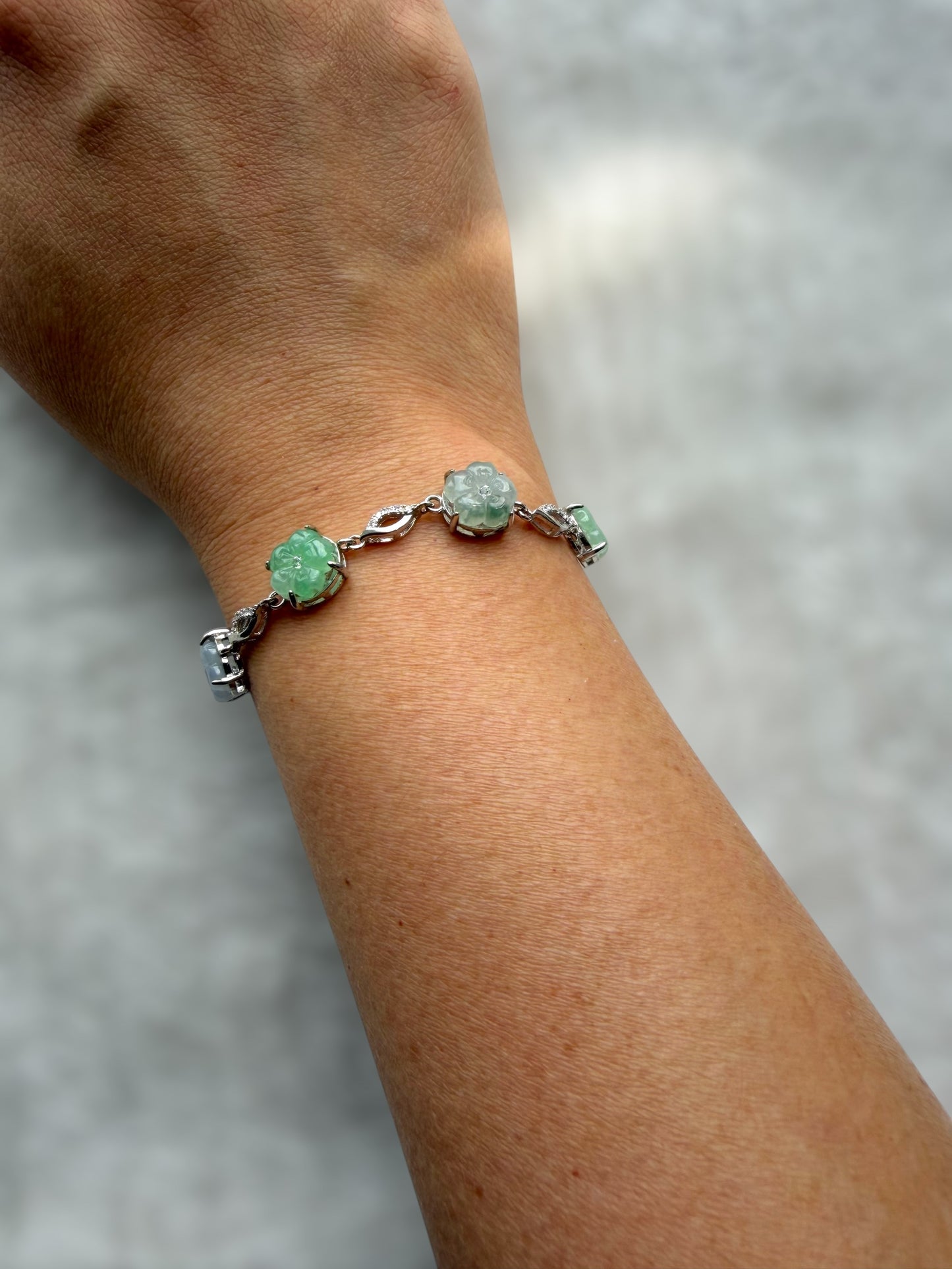 Flower Jadeite Bracelet