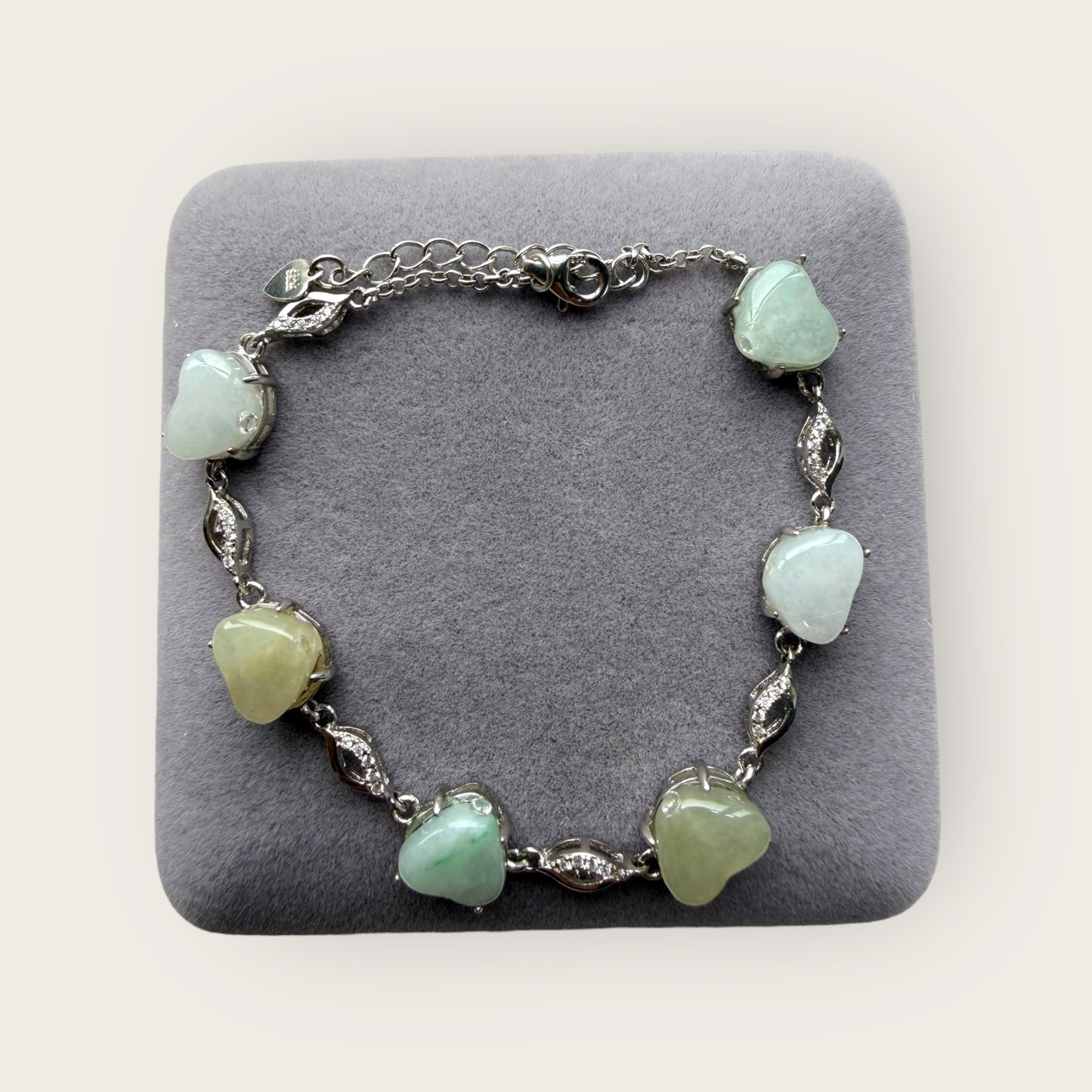 Hearts Jadeite Bracelet