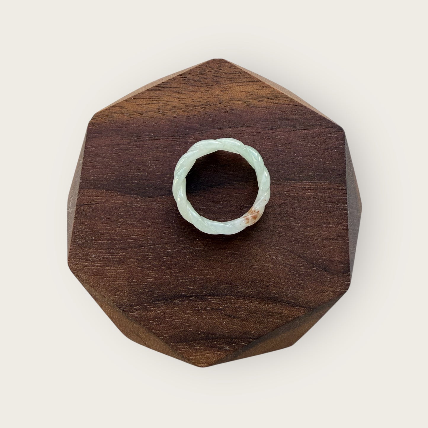 Green Pleated Sajin Jadeite Ring