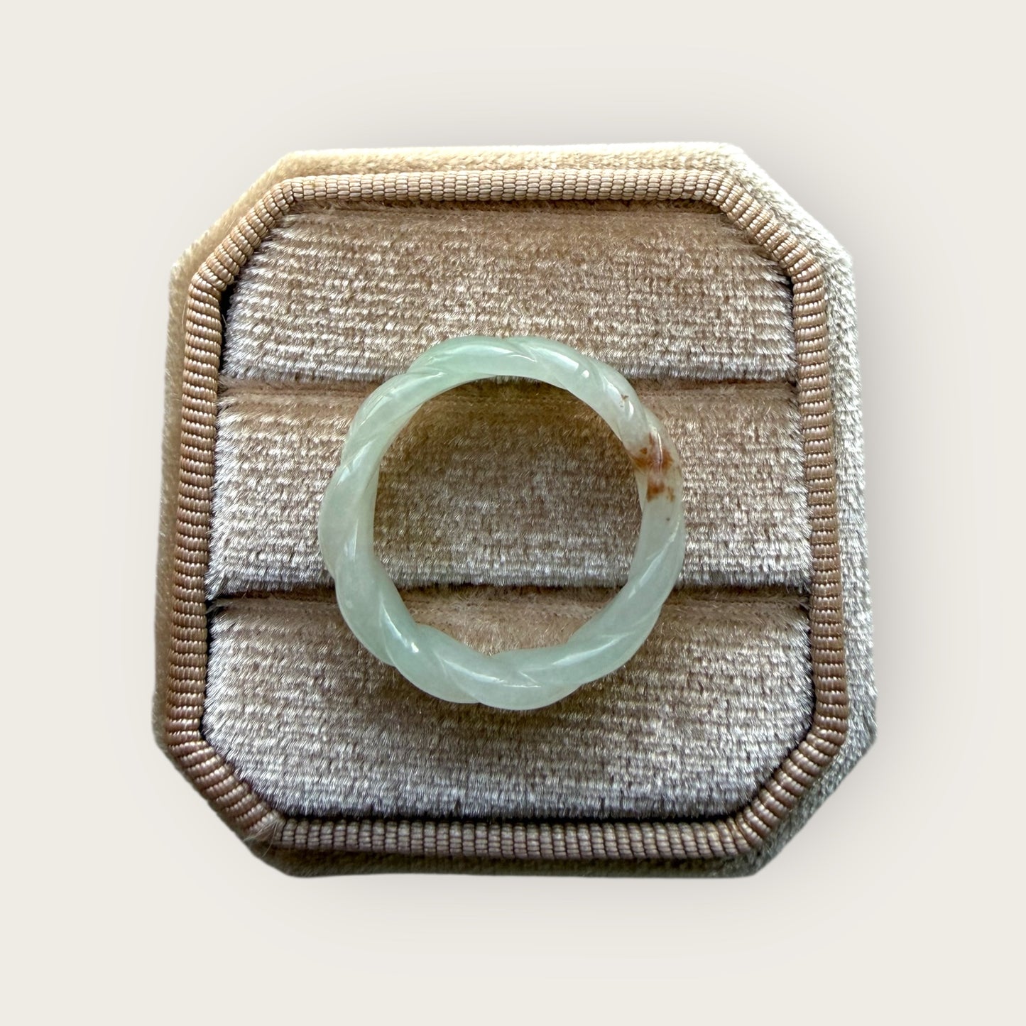 Green Pleated Sajin Jadeite Ring