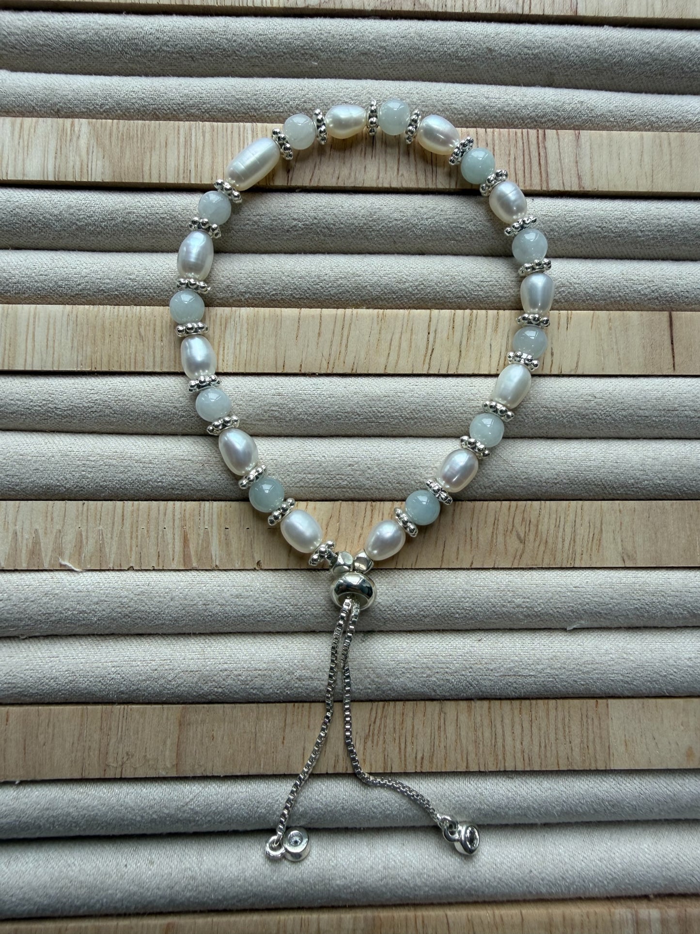 Jadeite Pearl Bracelet - Adjustable