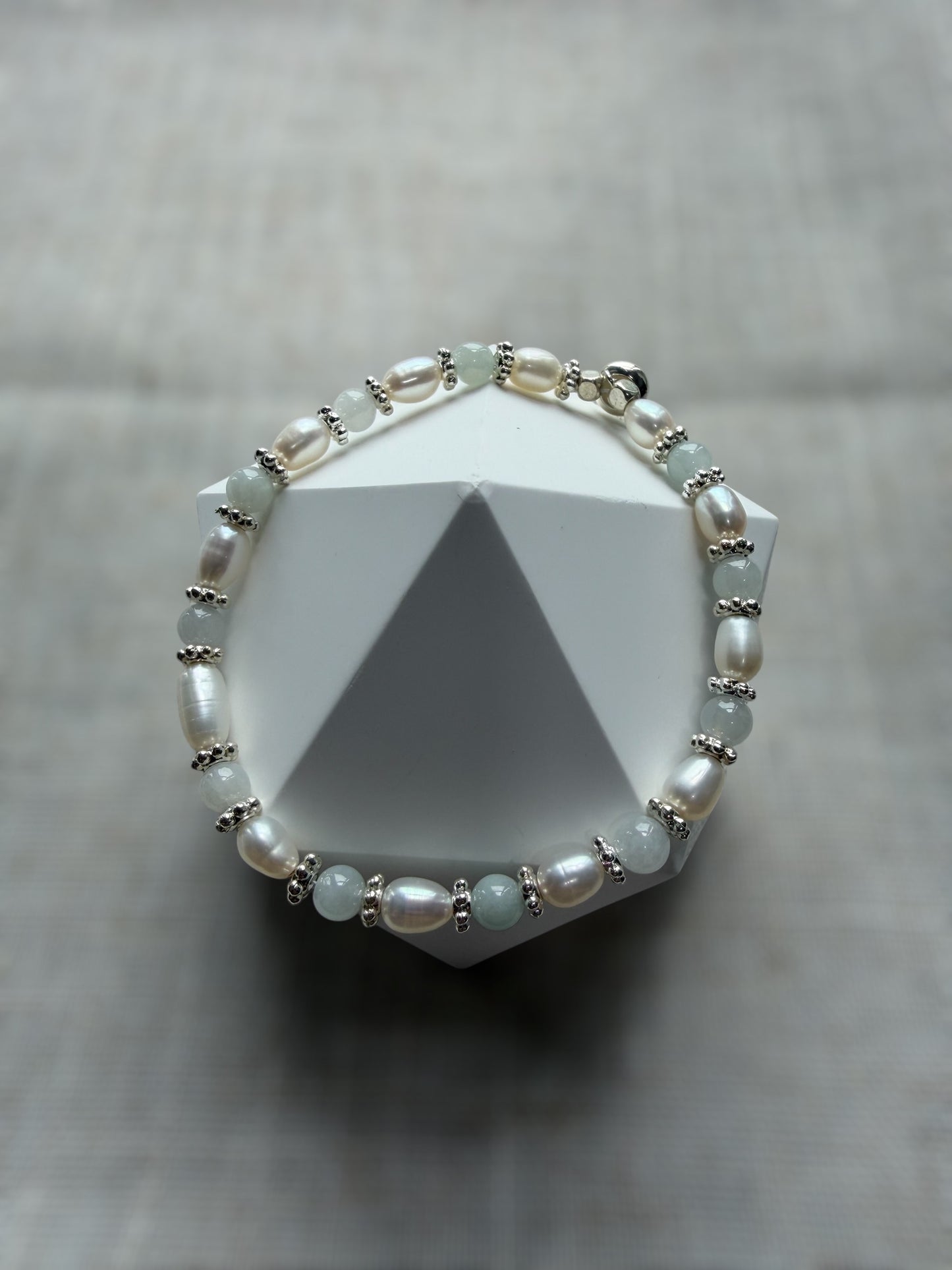 Jadeite Pearl Bracelet - Adjustable