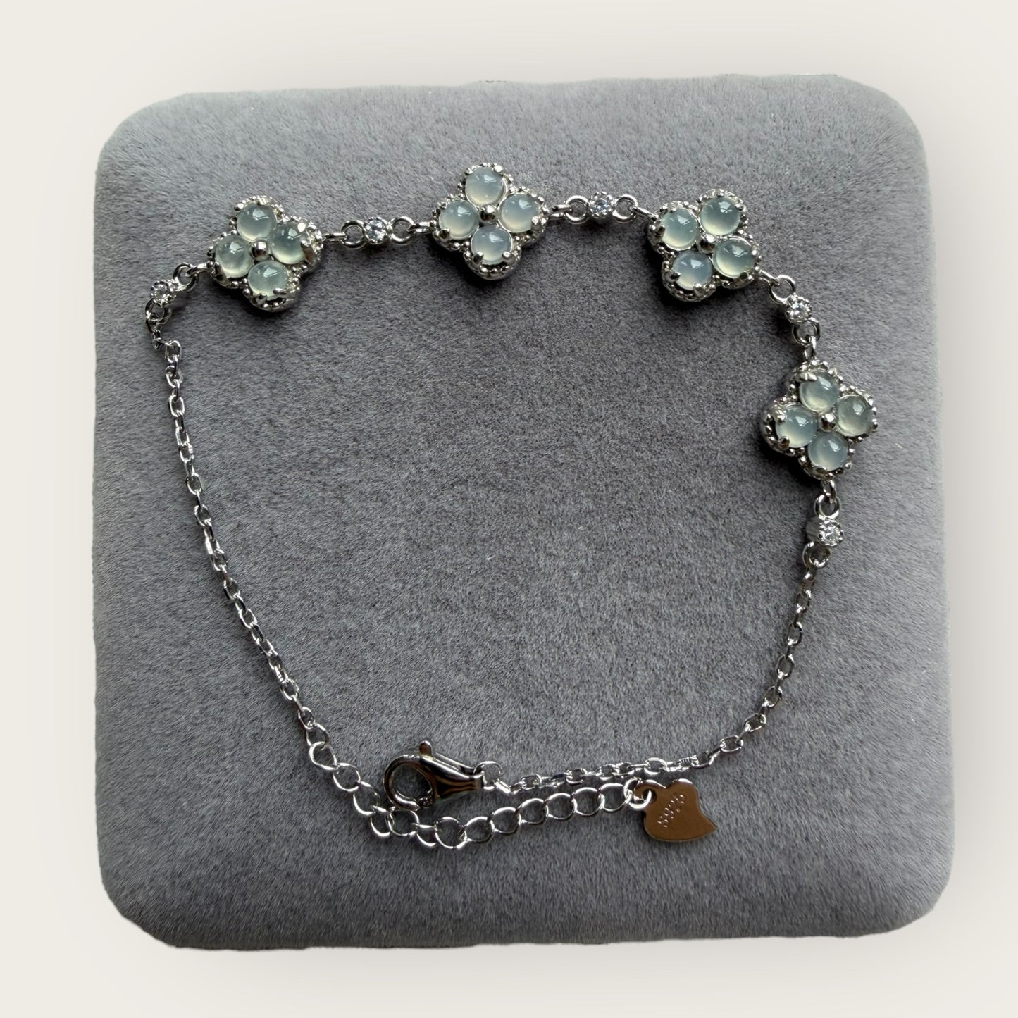 Glowy Clover Jadeite Bracelet