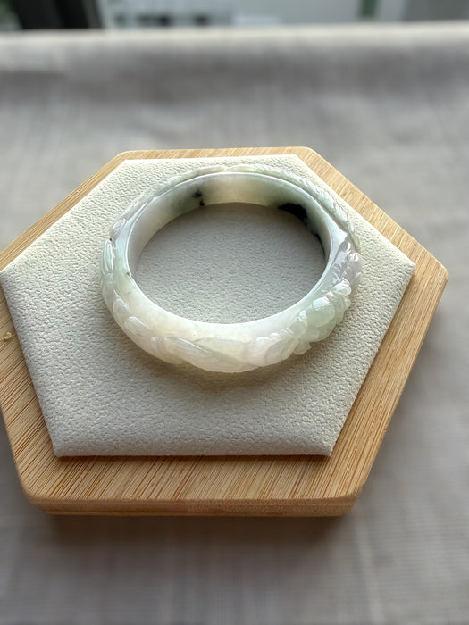 Carved Jadeite Bangle Set