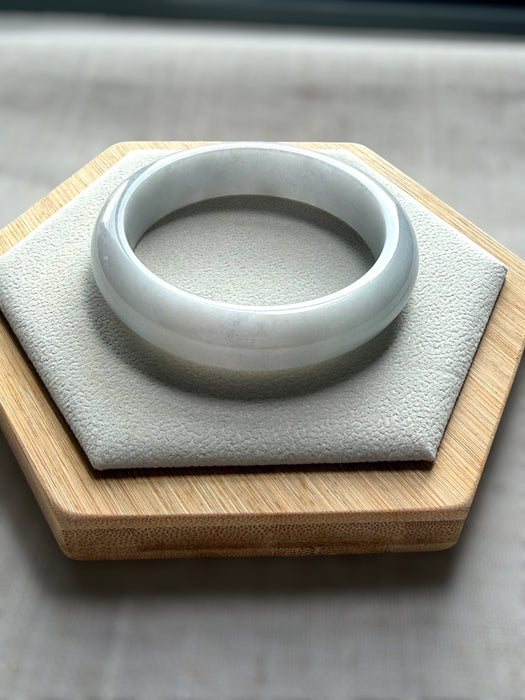 White Jadeite Bangle